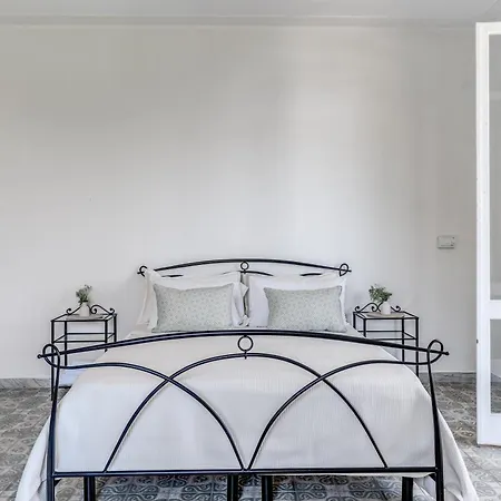 Apartamento Residenza Delle Acacie E Del Ligustro - Le Di Valentina