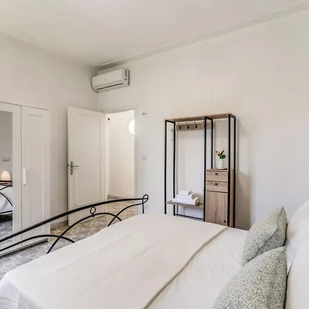 Apartamento Residenza Delle Acacie E Del Ligustro - Le Di Valentina