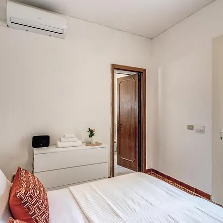 Residenza Delle Acacie E Del Ligustro - Le Di Valentina Apartamento